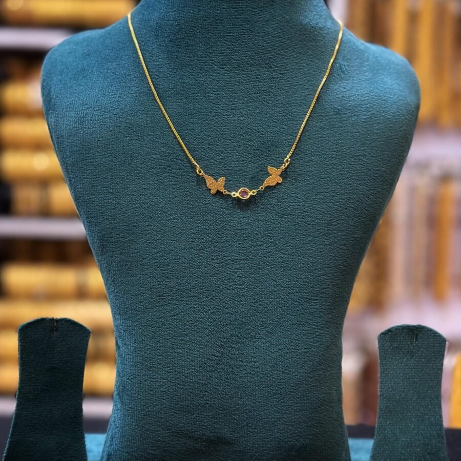 Gold plated 18inches simple chain with pink AD stones in centre (00118)