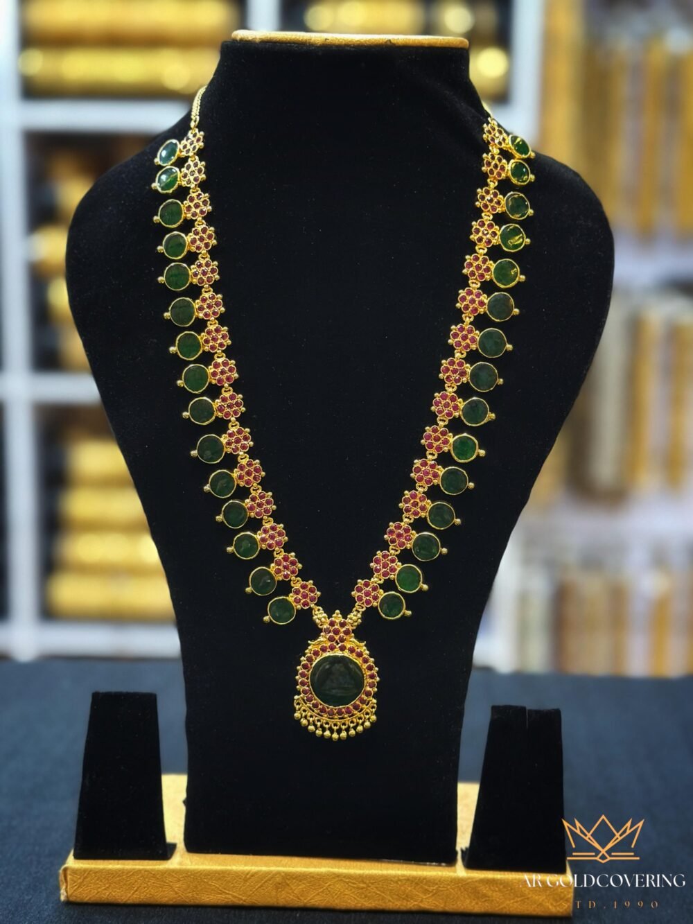 Gold plated round palakka necklace with special works(0013)