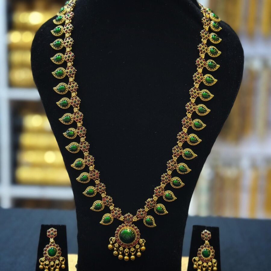 Antique long enamel palakka with earrings(0023)