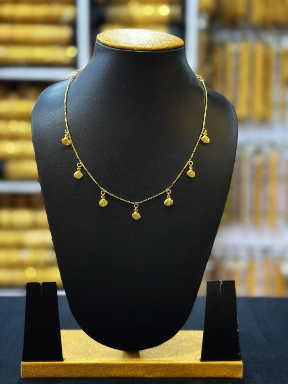 Gold plated 18inches simple daily wear necklace (00107)