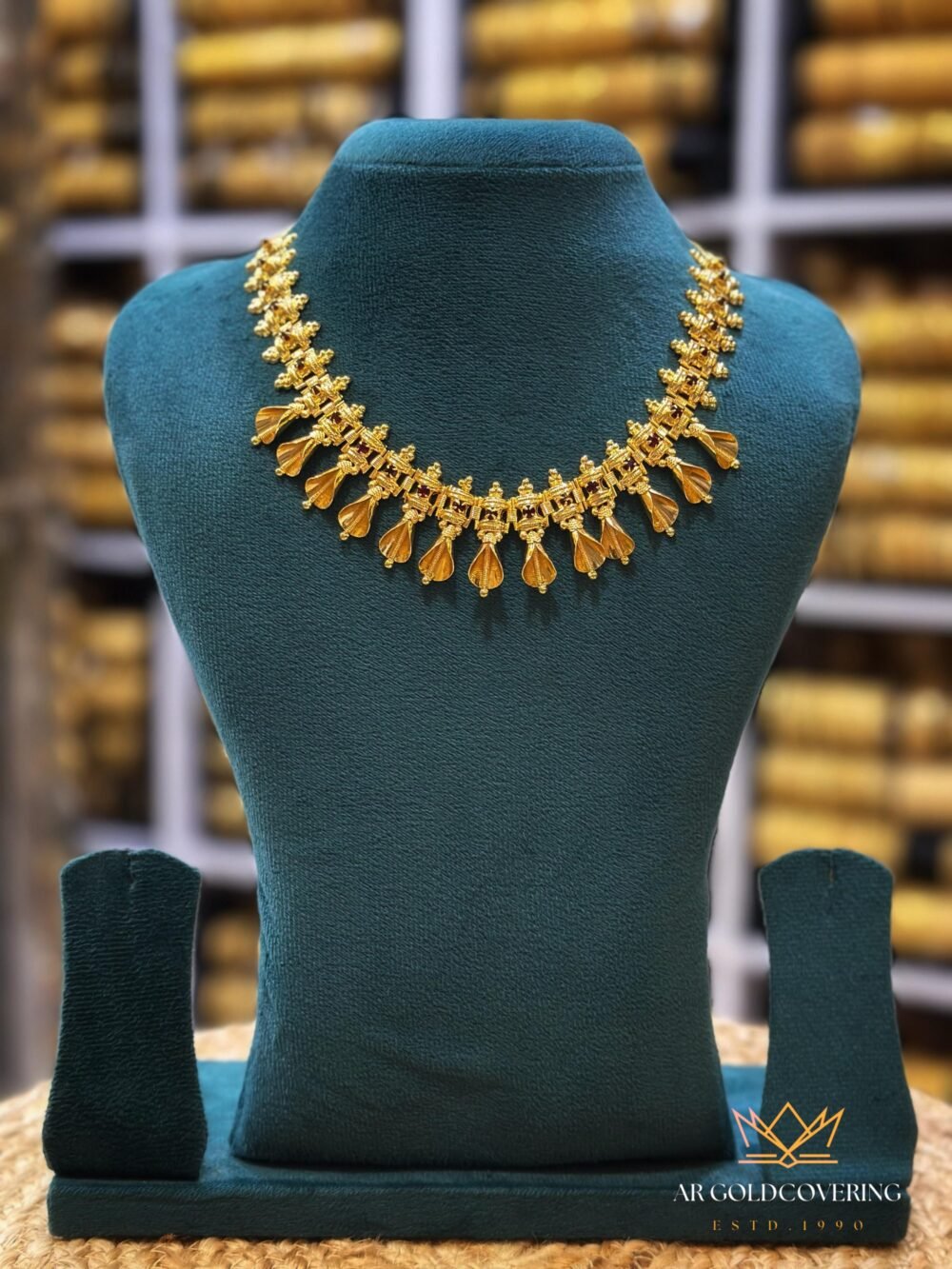 Gold plated Kerala traditional Shankupushpam necklace(00127)