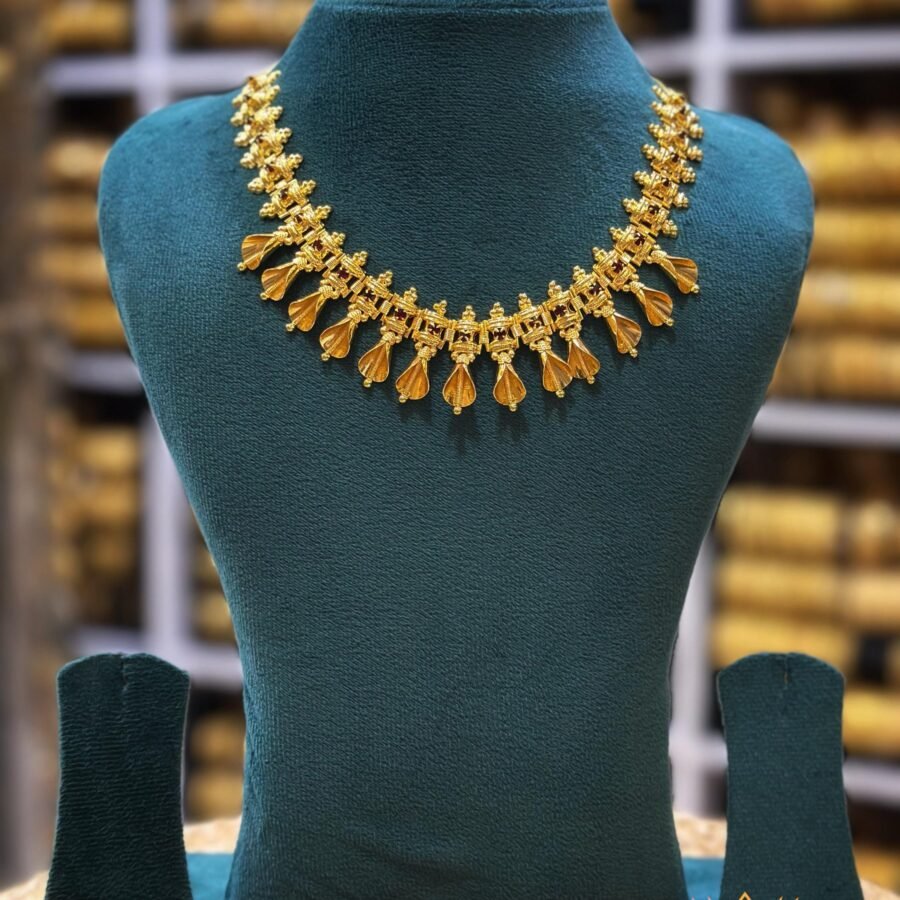 Gold plated Kerala traditional Shankupushpam necklace(00127)
