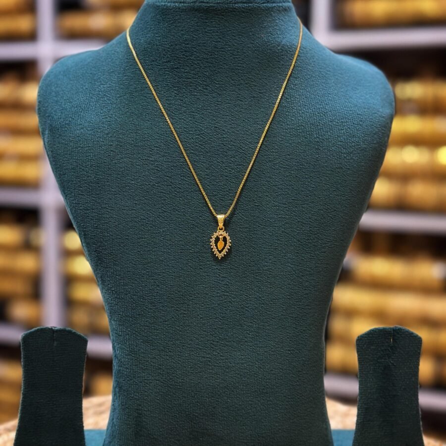 Gold plated Diamond lookalike thali with box chain(00192)