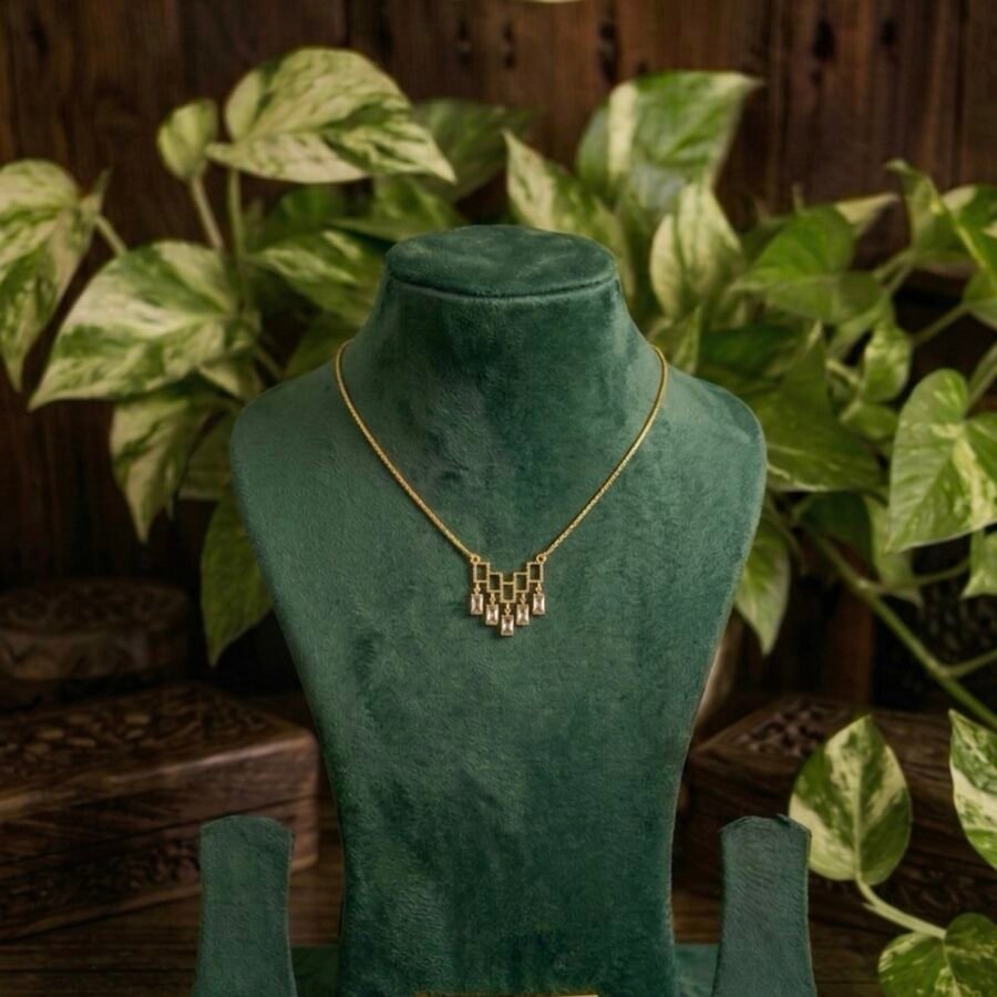 Gold plated simple 18inches necklace with AD stones(00282)